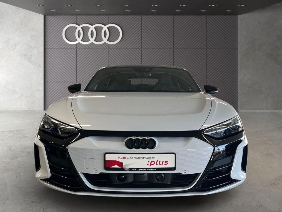 Audi e-tron GT quattro Matrix-LED air suspension B&O Panorama HuD