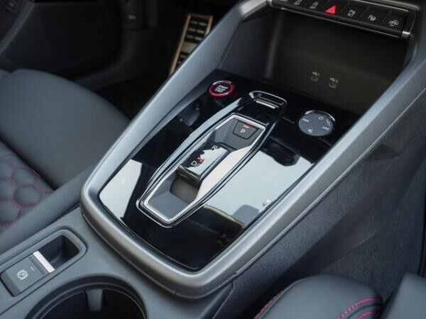 Audi RS3 Sportback UPE br. 85.120,- / $