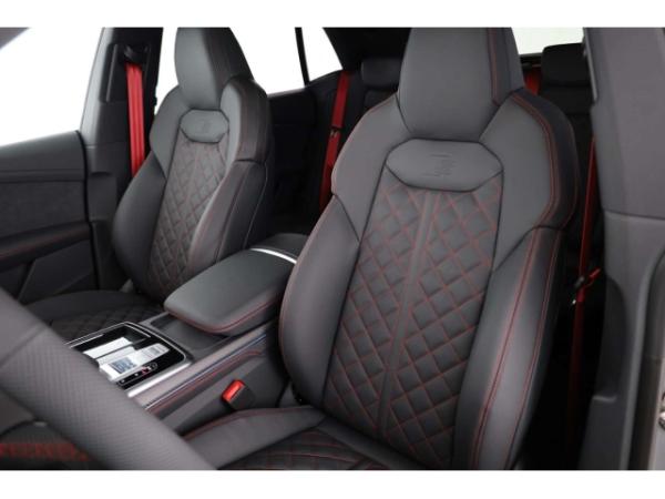 Audi SQ8 TFSI quattro LP: 164.774,- /Head-up/Pano/B&O/HD Matrix LED