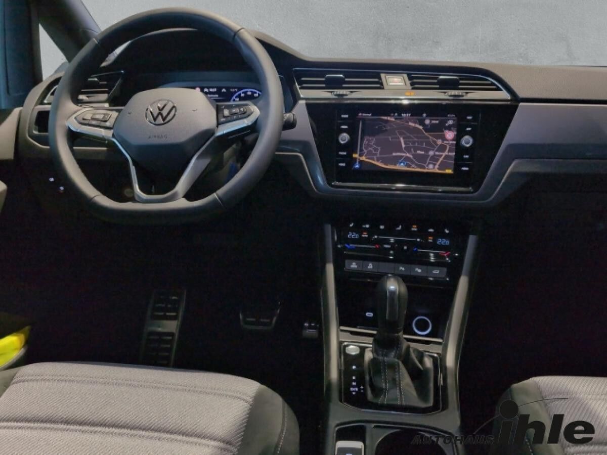 Volkswagen Touran 1,5 TSI DSG Highline R-Line 7-Sitzer Black Style