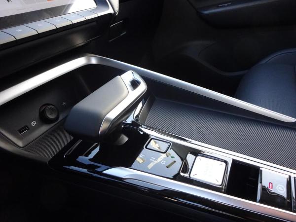 MG ZS Hybrid + Luxury Automatik direkt verfügbar