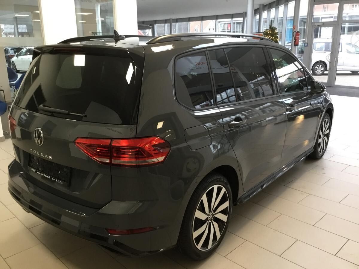 Volkswagen Touran Highline R-Line *SOFORT VERFÜGBAR!* 2,0 l TDI SCR 110 kW (150 PS) 7-Gang-Doppelkupplungsgetri Volkswagen Touran Highline R-Line *SOFORT VERFÜGBAR!* 2,0 l TDI SCR 110 kW (150 PS) 7-Gang-Doppelkupplungsgetri