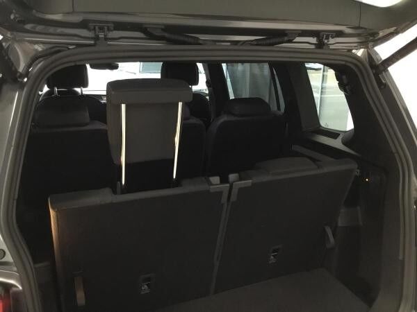 Volkswagen Touran Highline R-Line *SOFORT VERFÜGBAR!* 2,0 l TDI SCR 110 kW (150 PS) 7-Gang-Doppelkupplungsgetri