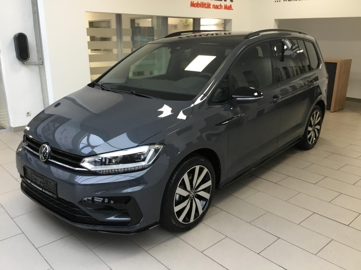 Volkswagen Touran Highline R-Line *GEWERBE-LEASING!*SOFORT VERFÜGBAR!* 2,0 l TDI SCR 110 kW (150 PS) 7-Gang-Doppelkupp Volkswagen Touran Highline R-Line *GEWERBE-LEASING!*SOFORT VERFÜGBAR!* 2,0 l TDI SCR 110 kW (150 PS) 7-Gang-Doppelkupp