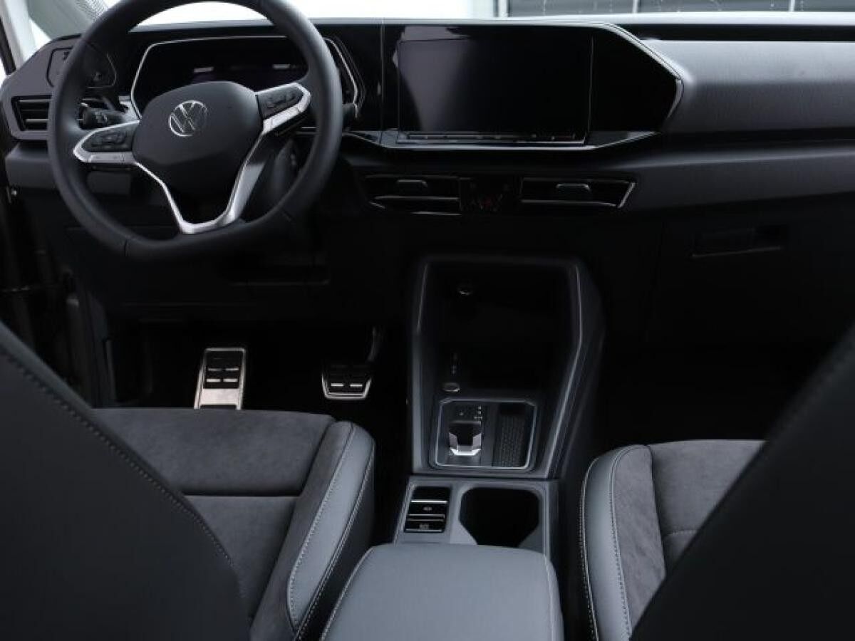 Volkswagen Caddy Maxi Style 1.5 TSI DSG CarPlay ACC LED PDC Volkswagen Caddy Maxi Style 1.5 TSI DSG CarPlay ACC LED PDC