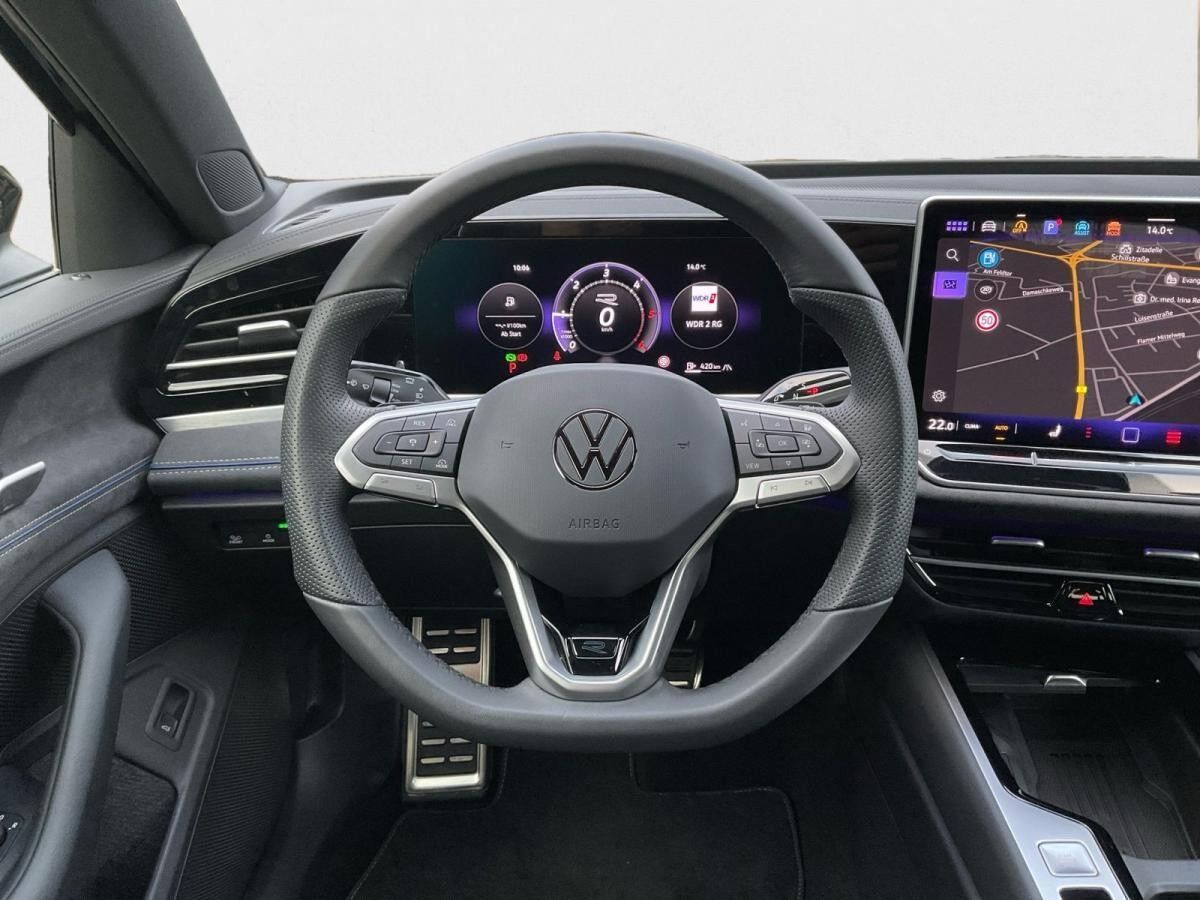 Volkswagen Passat Var. 2.0 TDI DSG R-Line AHK Navi Kamera Volkswagen Passat Var. 2.0 TDI DSG R-Line AHK Navi Kamera