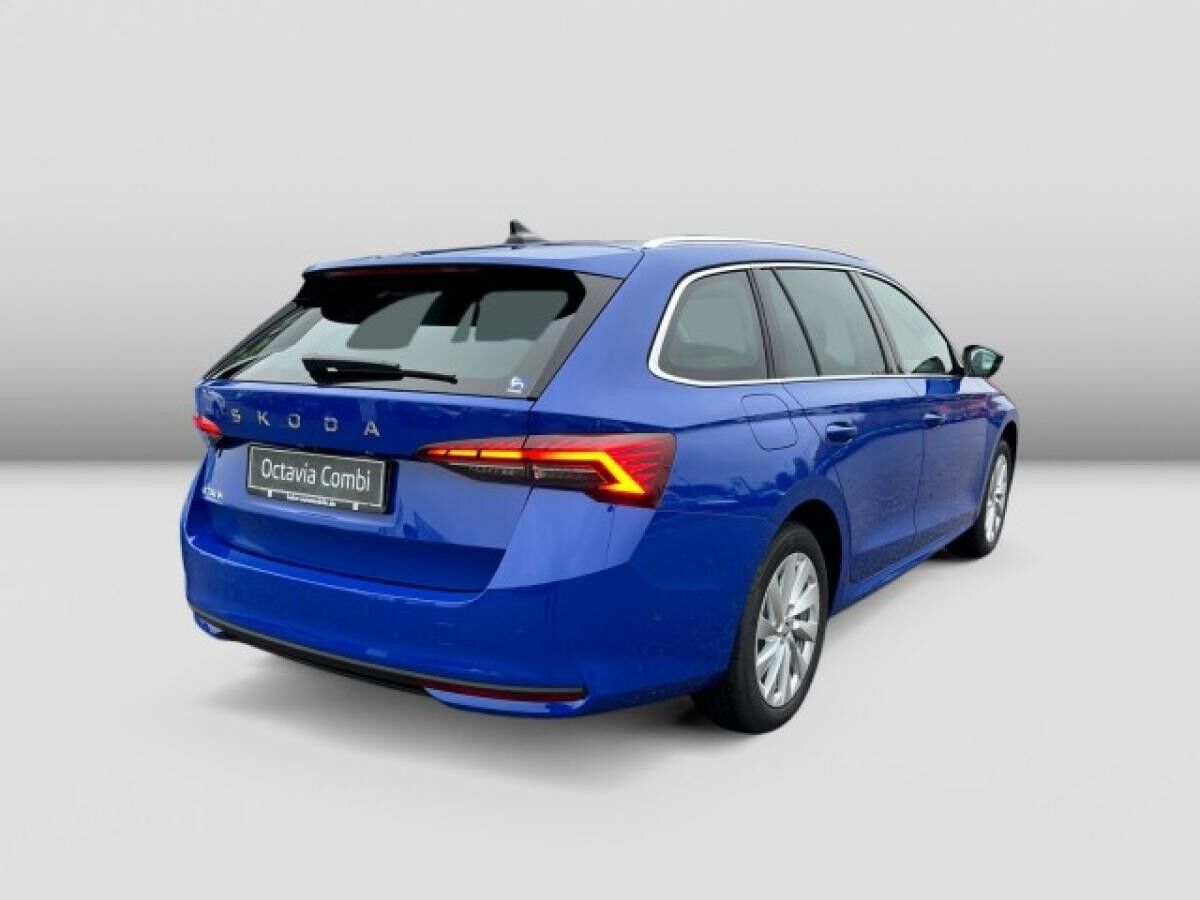Skoda Octavia Combi Selection 1.5TSI DSG !EINZELSTÜCK! TOP Ausstattung! Pano Stdhzg Leder