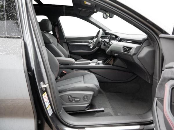 Audi Q8 e-tron S line 50 e-tron quattro