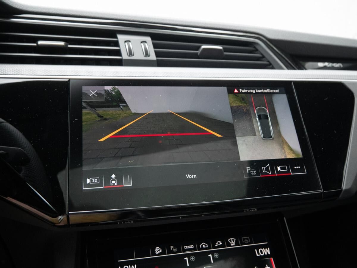 Audi Q8 e-tron S line 50 e-tron quattro