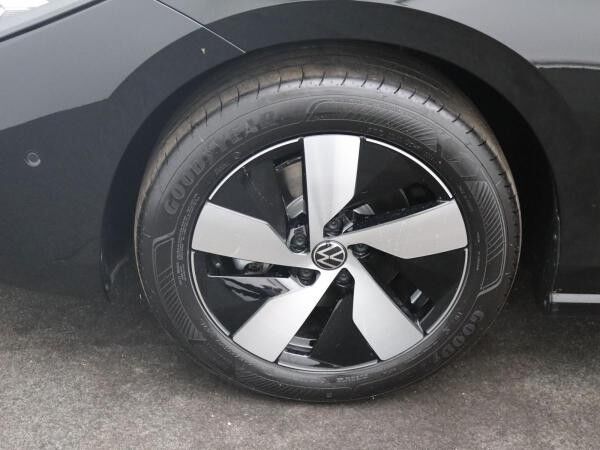 Volkswagen Passat Variant Business 2.0 TDI DSG / Navi, LED