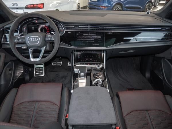 Audi RS Q8 performance