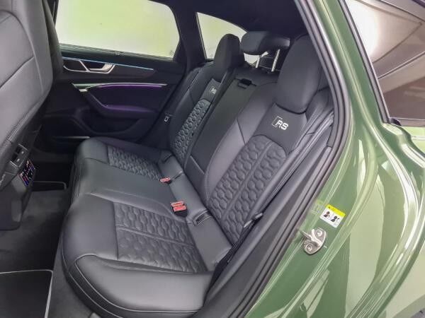 Audi RS6 Avant performance Essentials StHzg #black