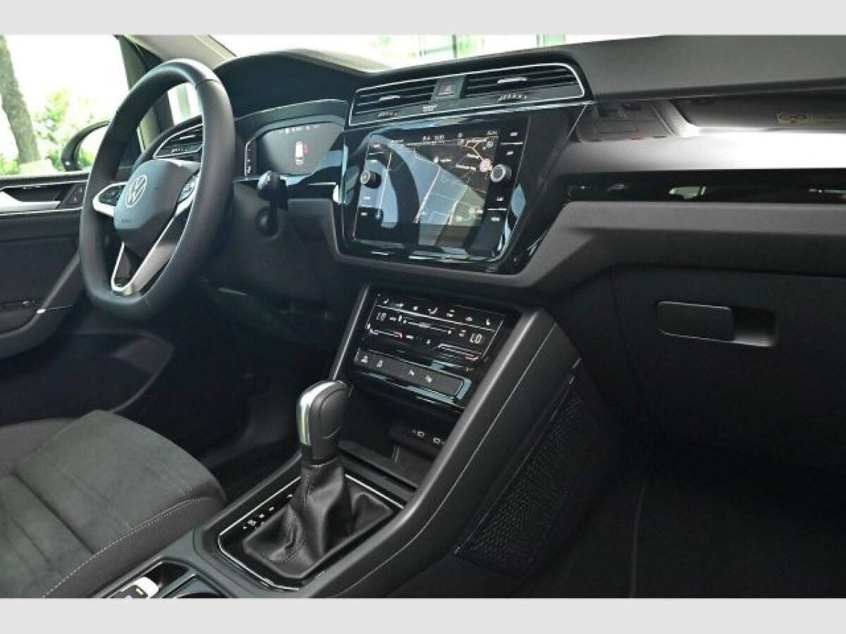 Volkswagen Touran 2.0 TDI DSG SCR Highline SOFORT VERFÜGBAR Black Style 7-Sitze AHK Standhzg Pano