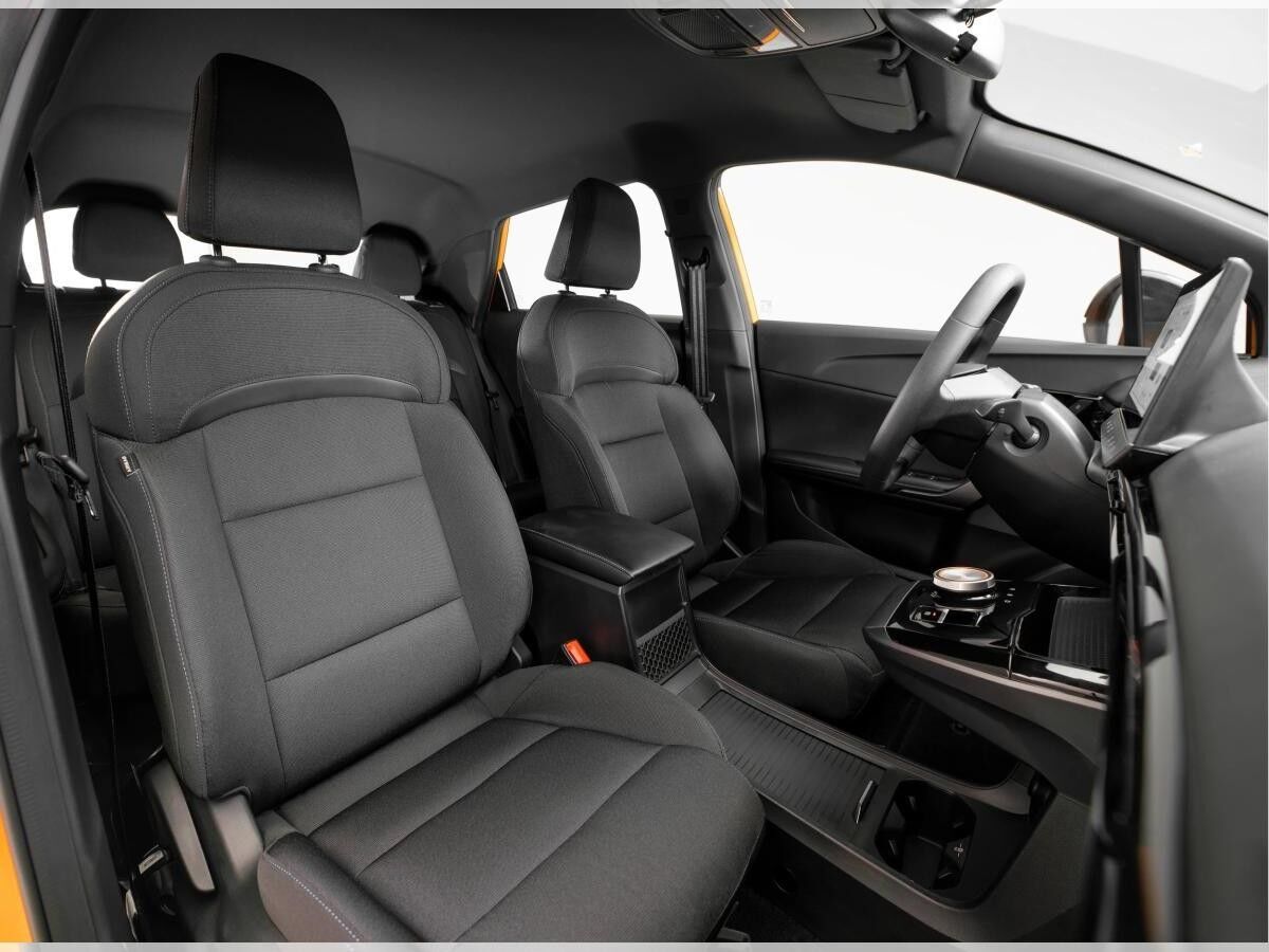 MG MG4 Standard "25" NEU ❗ Sonderaktion ❗ 7-Jahre Garantie | ACC | DAB