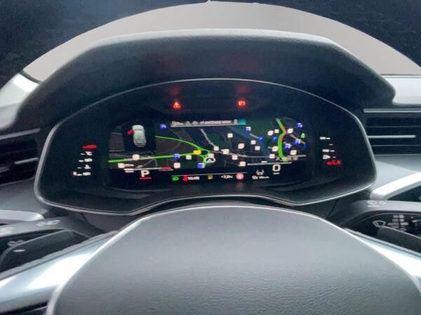 Audi A6 Avant 40 TDI qu. Matrix Pano Kamera Leder AHK