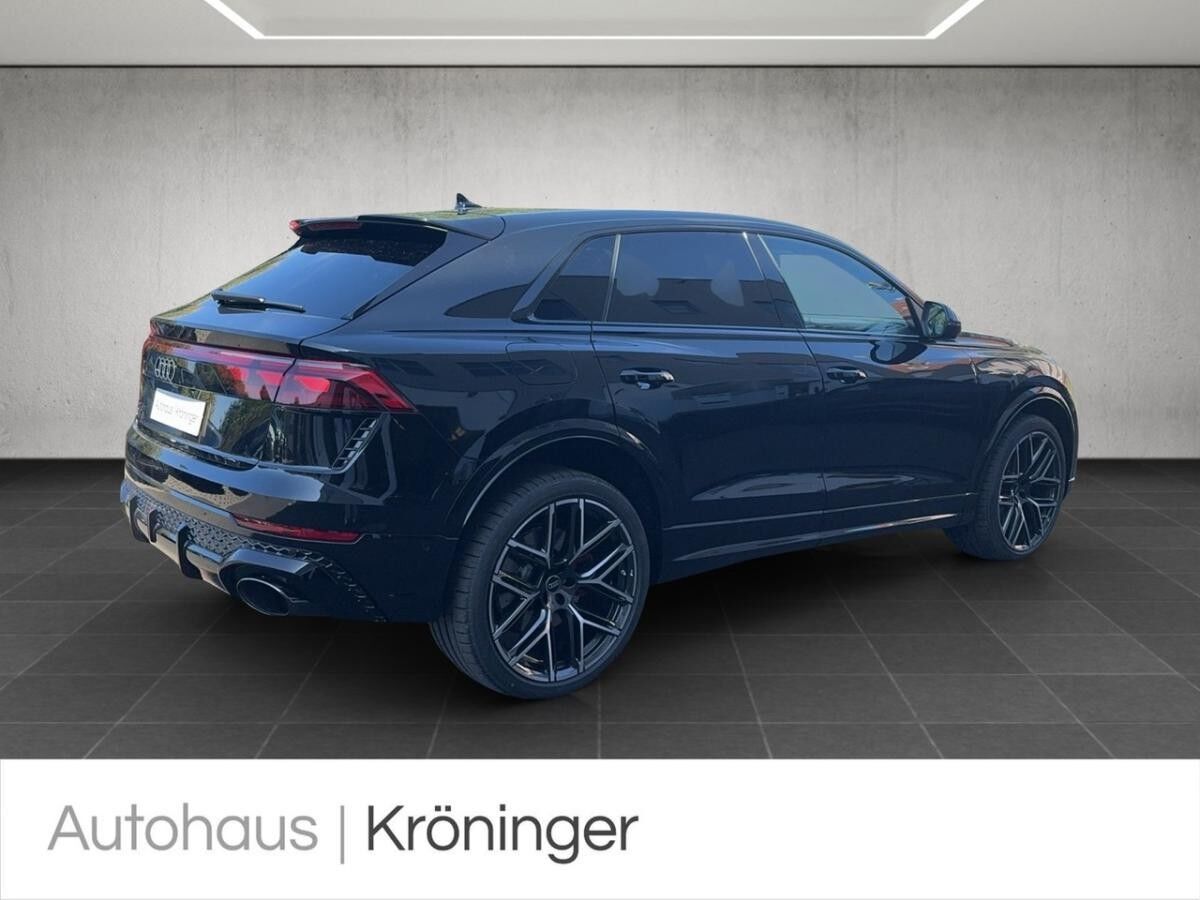 Audi RS Q8 SUV 4.0 TFSI quattro HUD Luft Massage Pano