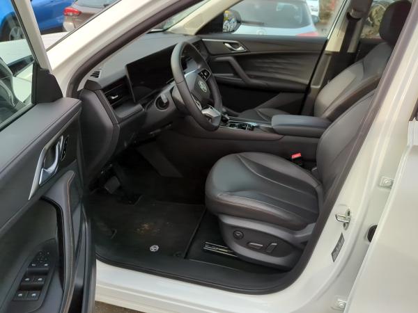 MG HS Luxury ***NEUES MODELL*** MY24