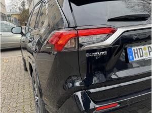 Suzuki Across Erleben Sie den Suzuki Across: Stil, Komfort und Leistung vereint! 306PS