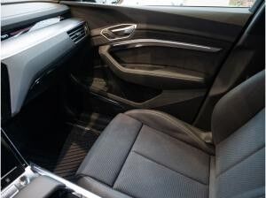 Audi Q8 e-tron edition Dakar 55 quattro