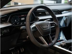 Audi Q8 e-tron edition Dakar 55 quattro