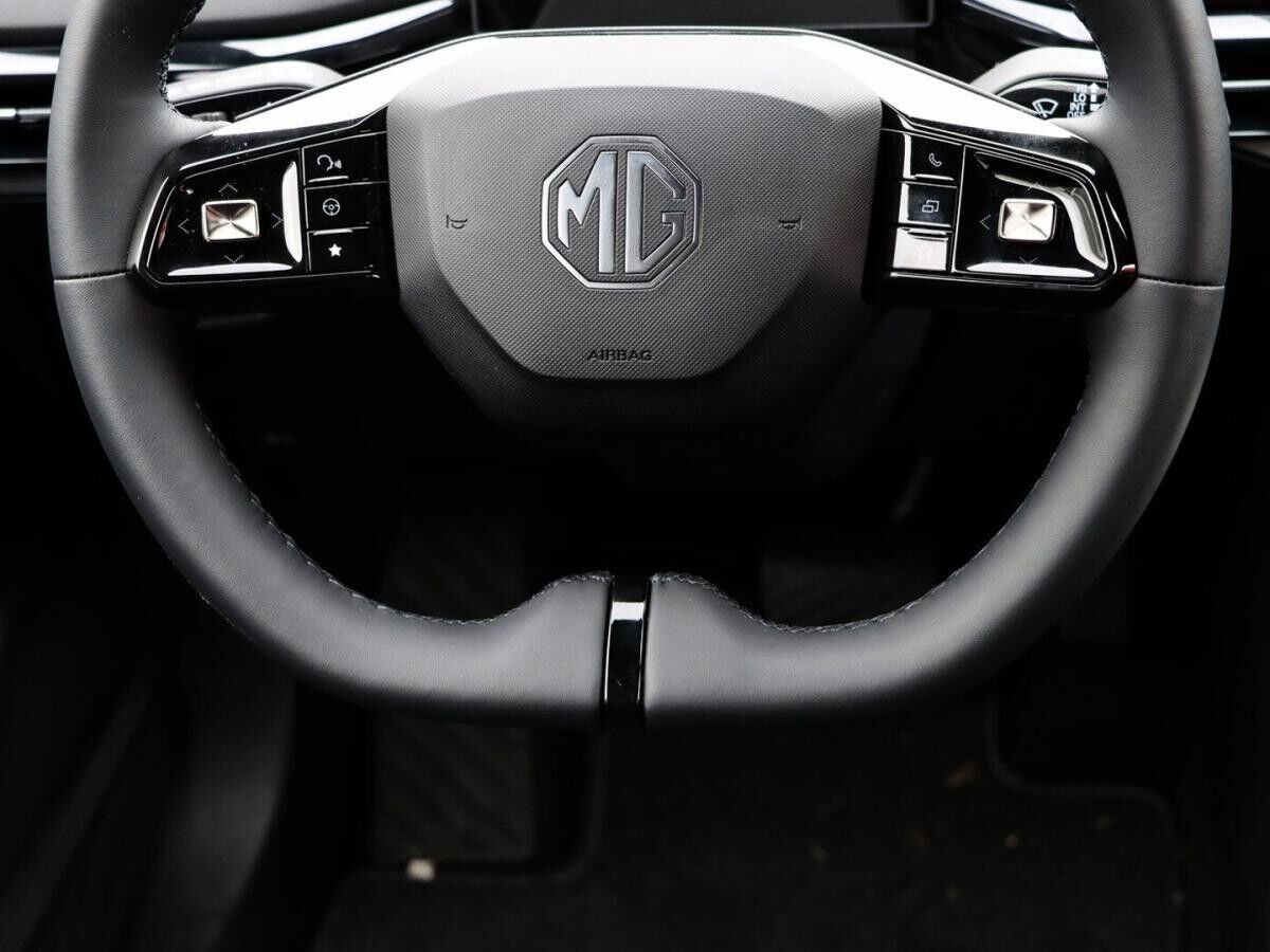 MG MG4 MY 2024 STANDARD Tageszulassung *SOFORT VERFÜGBAR* *SONDERANGEBOT* *GEWERBEKUNDEN*