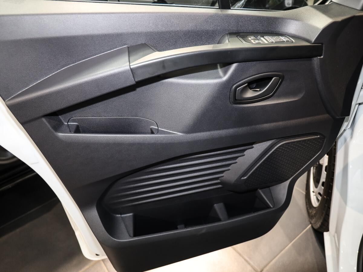 Nissan Primastar N-Connecta Kasten L2H1 dCi 130PS 6MT LRB 270° NAVI ***sofort verfügbar!!!***