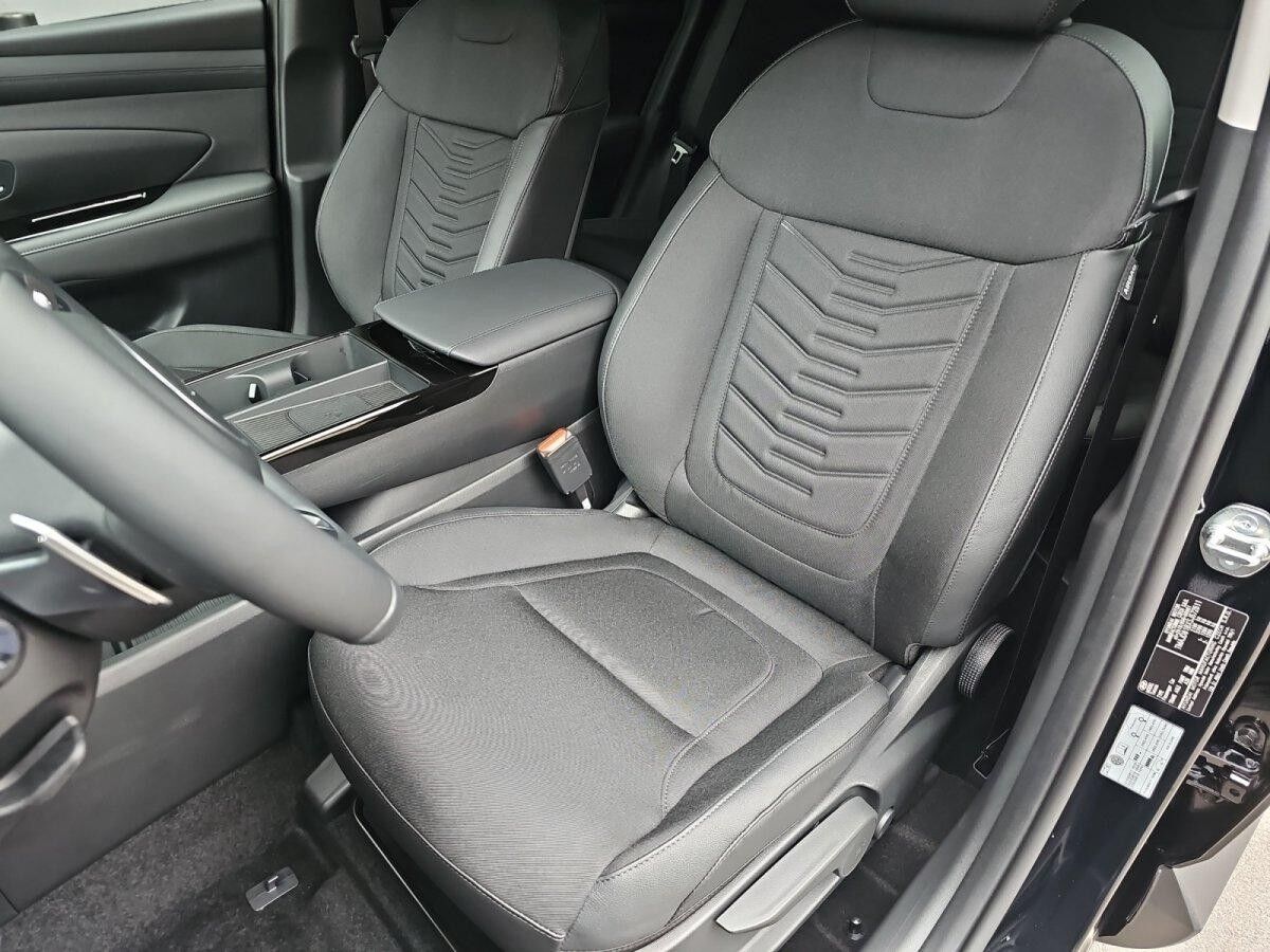 Hyundai TUCSON 1.6T-GDI 4WD TREND MATRIX/NAVI