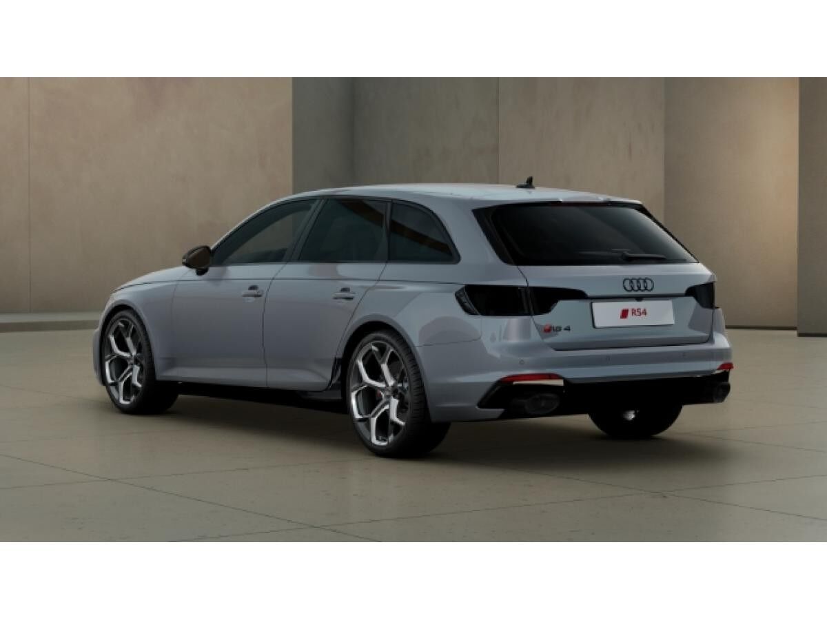 Audi RS4 edition 25 years Nr. 38/250 V-max 300