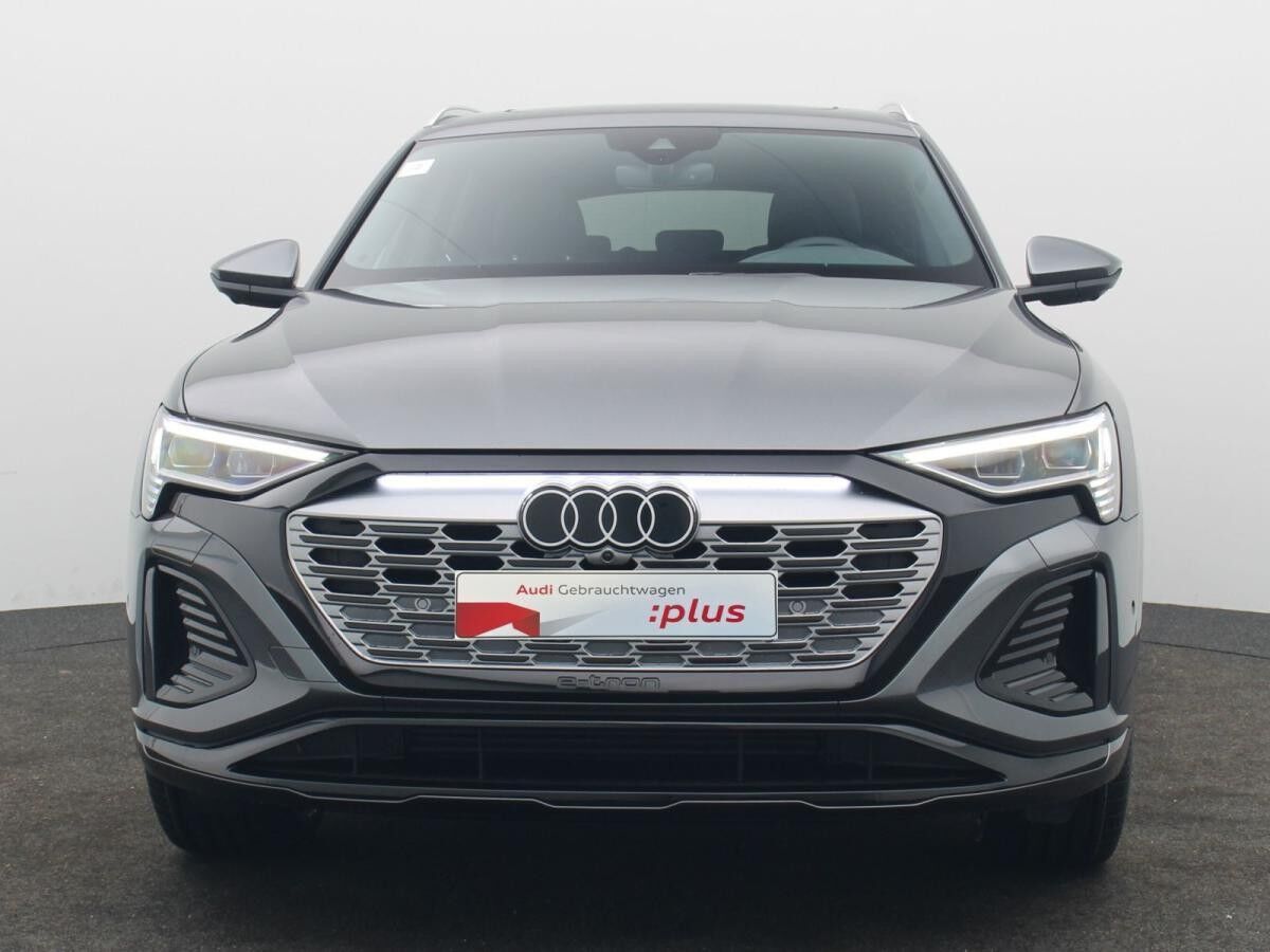 Audi Q8 e-tron S-Line 55 Quattro /Pano,Matrix,AHK,Air