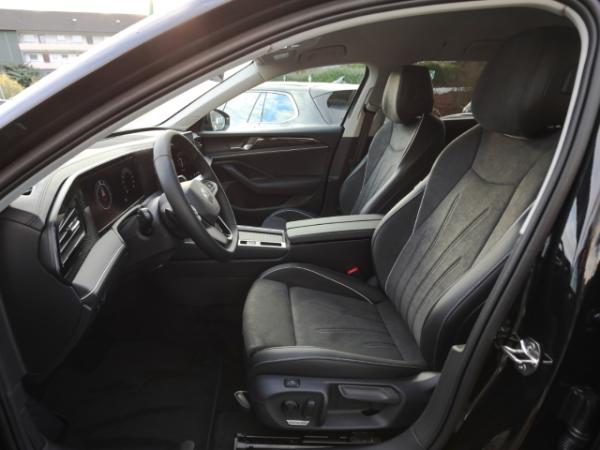 Volkswagen Passat Business 1.5 eHybrid DSG AHK HUD DCC