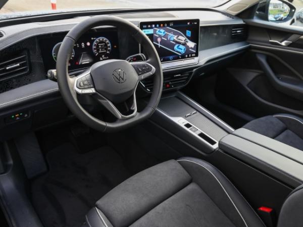 Volkswagen Passat Business 1.5 eHybrid DSG AHK HUD DCC