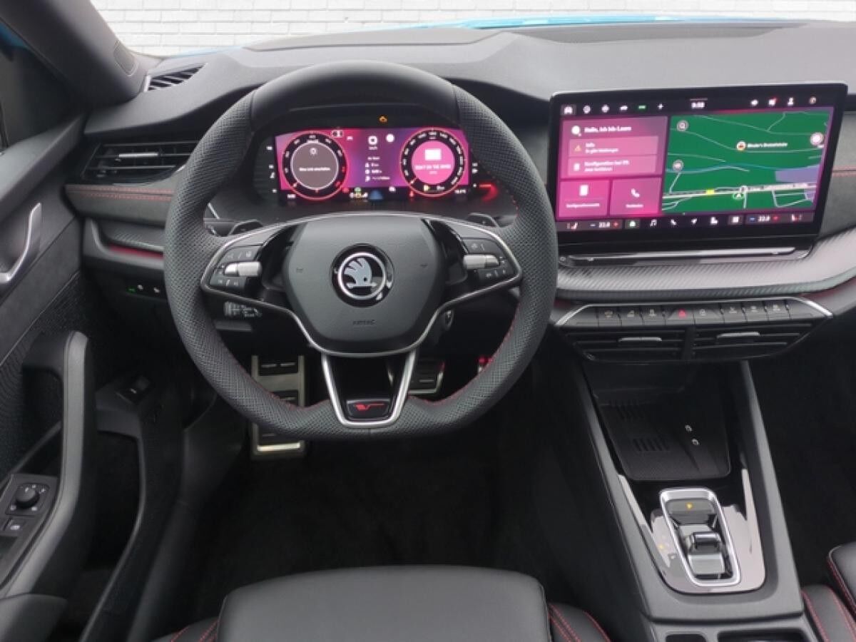 Skoda Octavia Combi 2.0 TSI RS DSG MATRIX PANO INDIVID