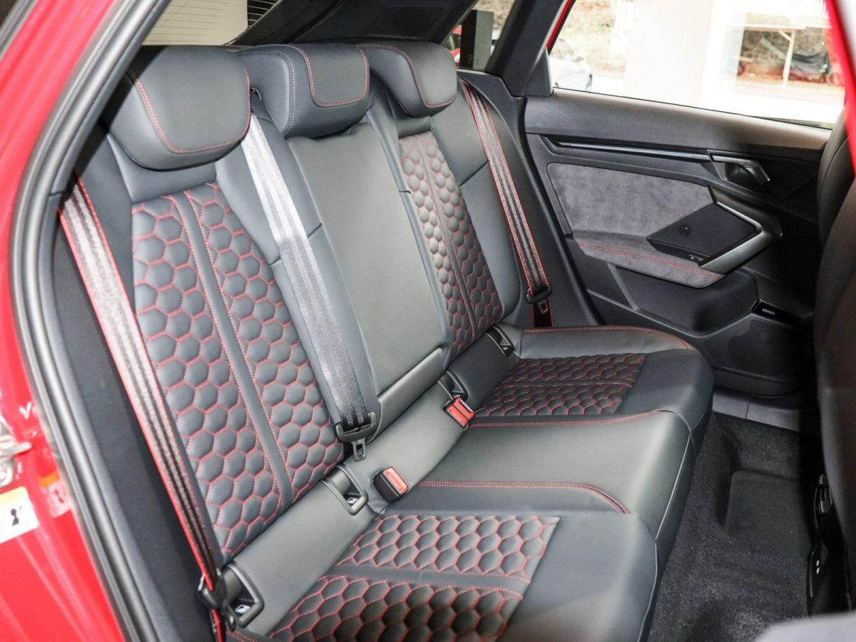 Audi RS3 RS 3 Sportback S-tronic *AKTIONSPRÄMIE*