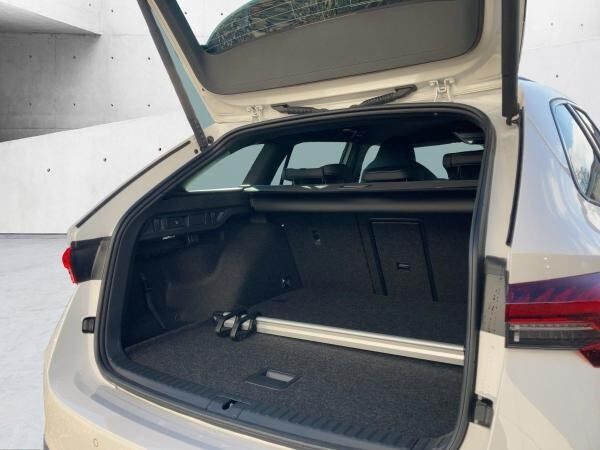 Skoda Octavia Combi Sportline 1,5 eTSI 110kW 7-Gang DSG - NAVI SHZ R-KAM