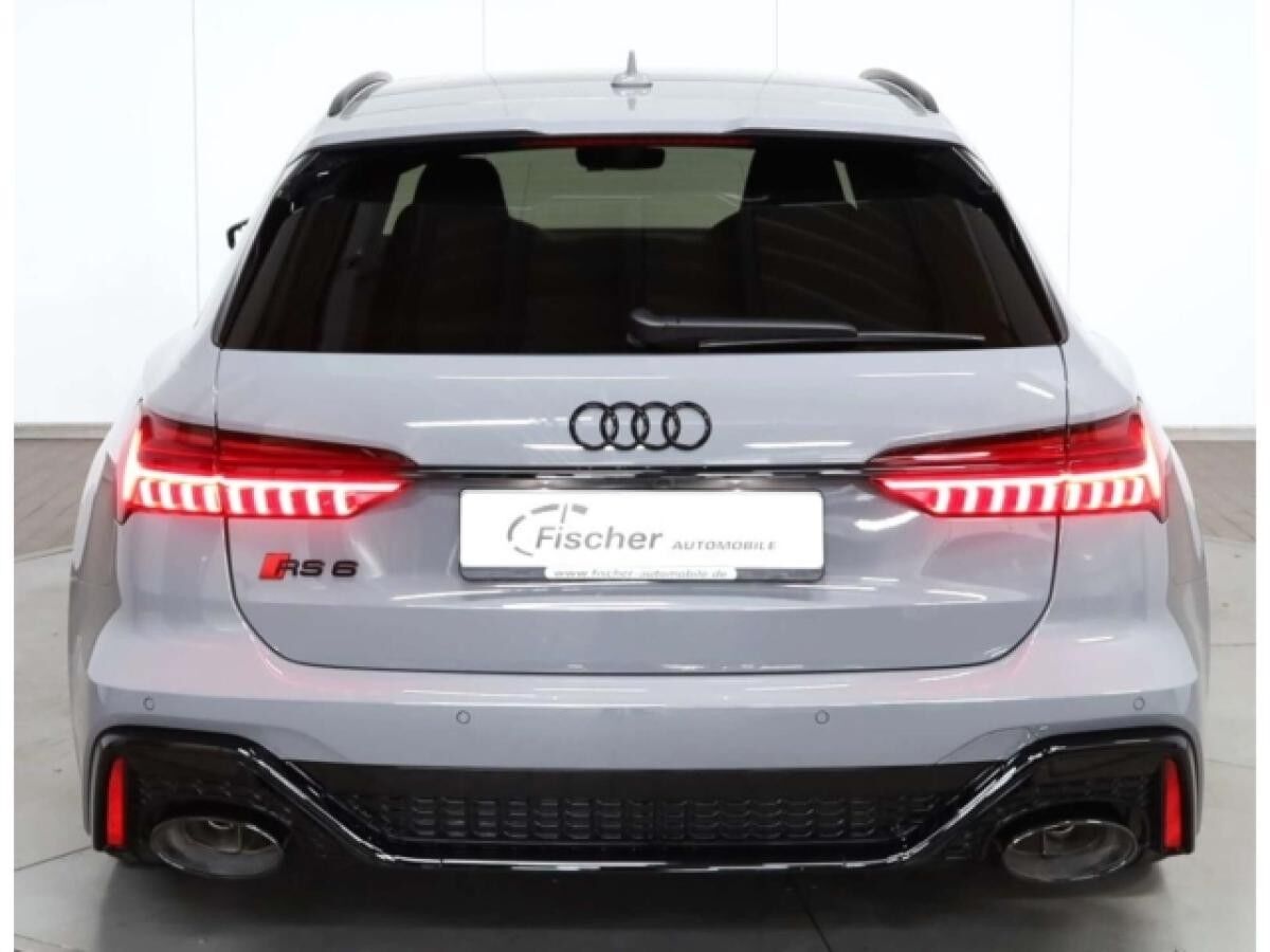 Audi RS6 Avant TFSI quattro Performance UPE: 184.480,- €
