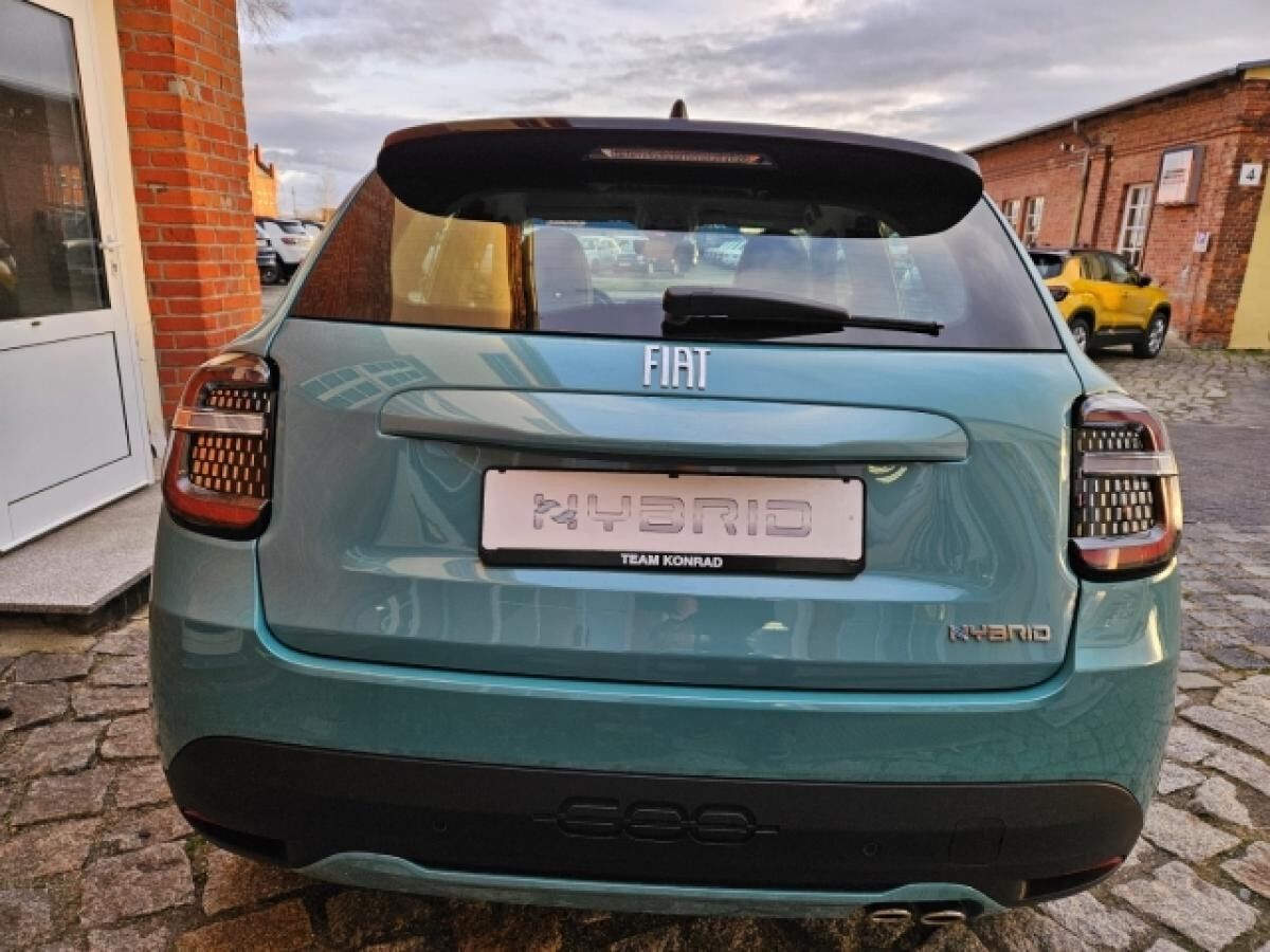 Fiat 600 1.2 T MHEV - Style Paket - Sitzheizung - LED - 136 PS