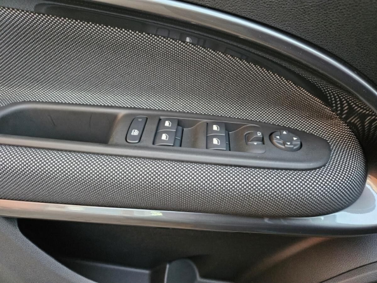 Fiat 600 1.2 T MHEV - Style Paket - Sitzheizung - LED - 136 PS