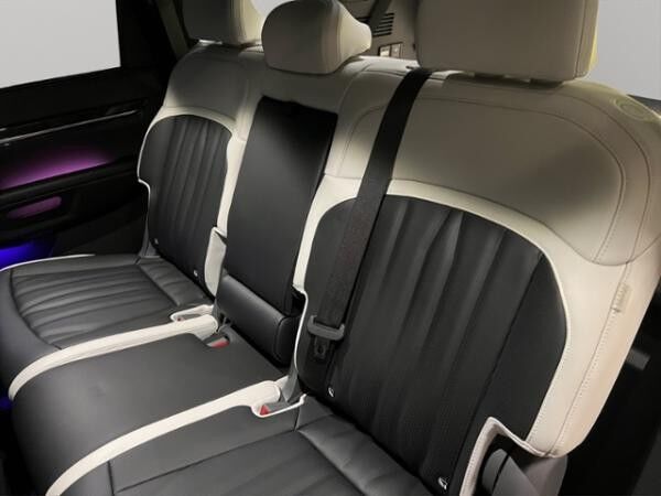 Kia EV9 4WD GT-Line Launch Edition 7S Pano AHK Tritt