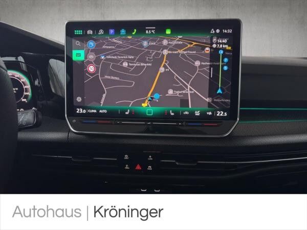 Volkswagen Golf VIII 2.0 TSI GTI Navi AHK HUD ACC