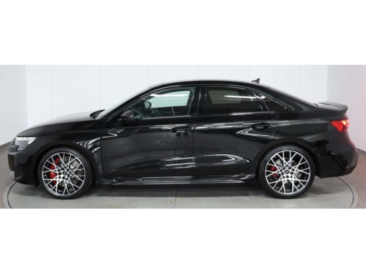 Audi RS3 Limousine TFSI quattro