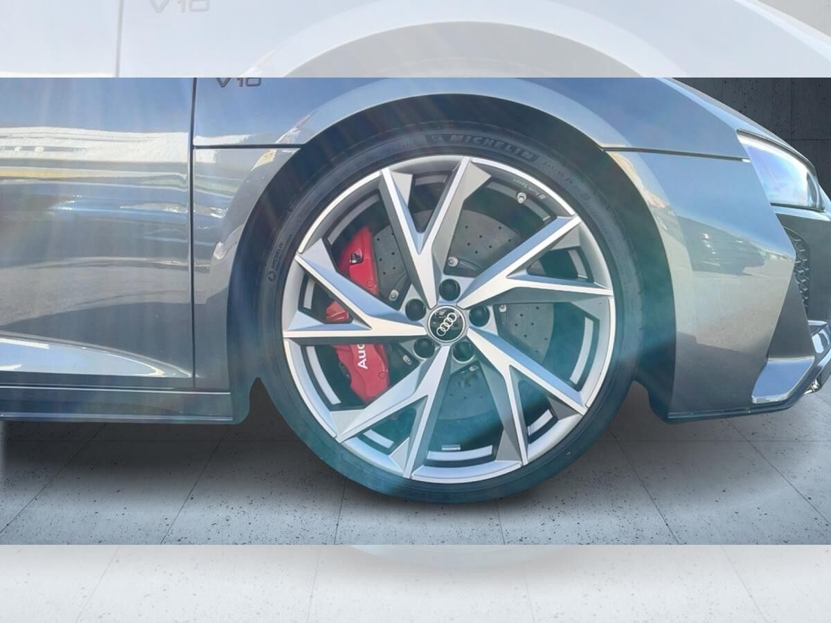 Audi R8 Coupe V10 performance quattro S tronic