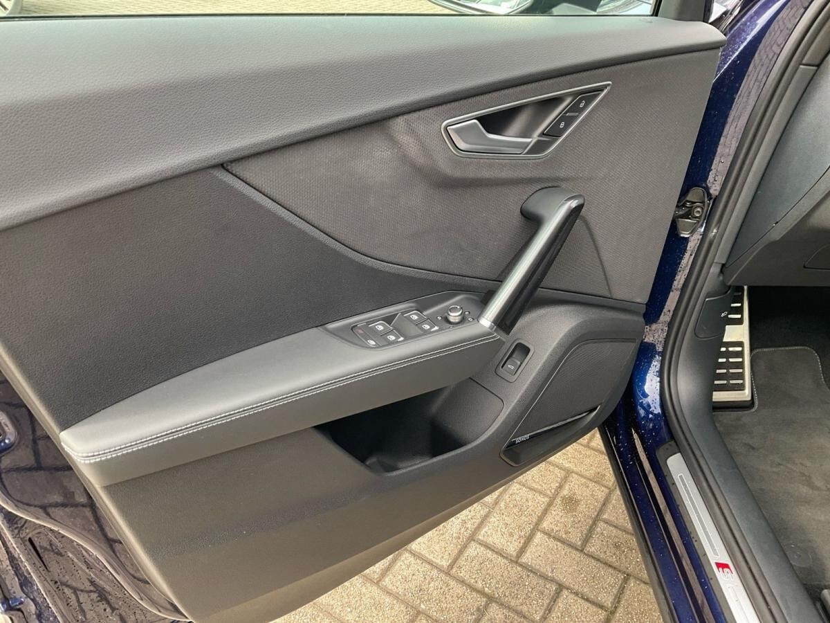 Audi Q2 35 TDI S-tronic 2xSline SONOS Matrix AHK