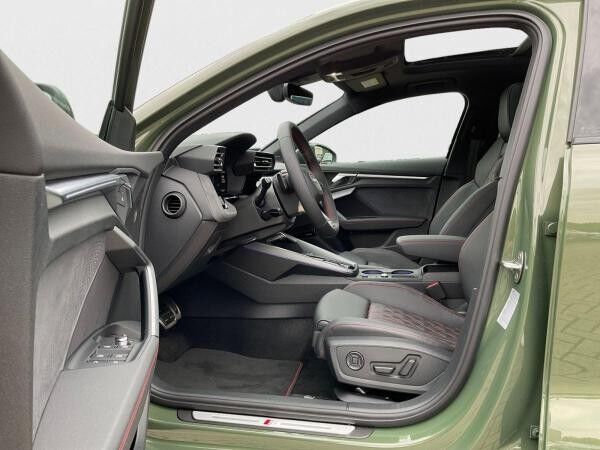Audi S3 Sportback TFSI SONOS Pano HUD Akrapovic