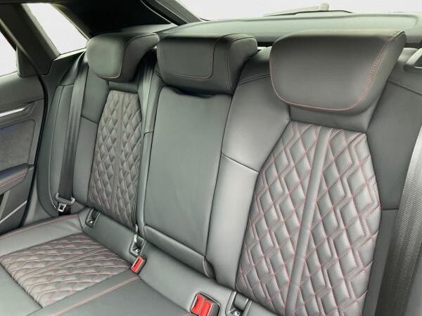 Audi S3 Sportback TFSI SONOS Pano HUD Akrapovic