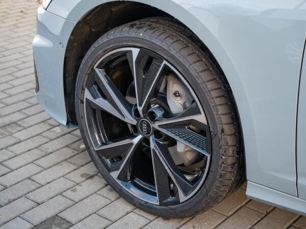 Audi A6 Avant S line 50 TDI quattro