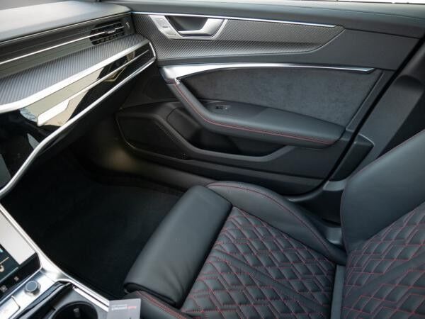 Audi A6 Avant S line 50 TDI quattro
