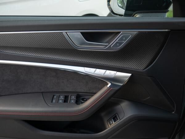 Audi A6 Avant S line 50 TDI quattro