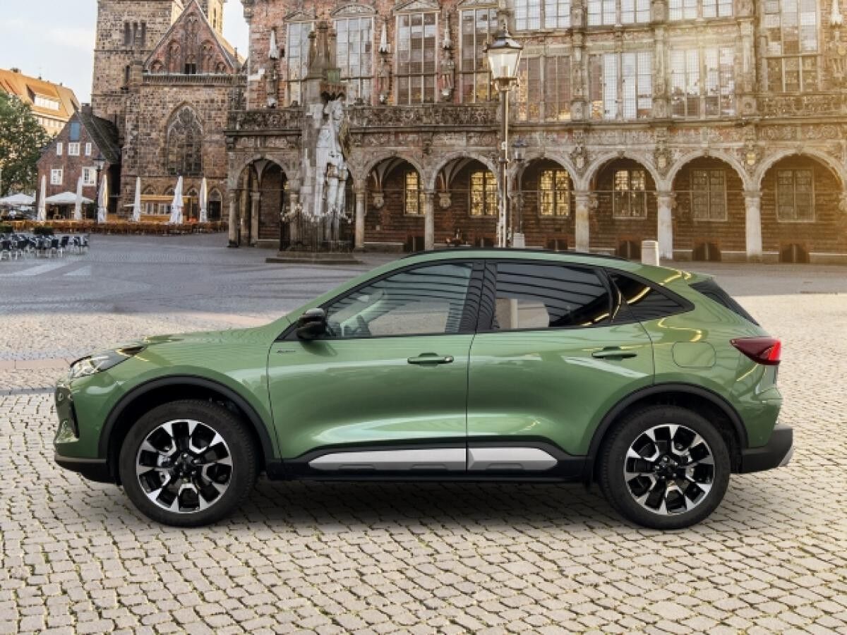 Ford Kuga Active X FHEV Allrad Navi digitales Cockpit B&O 19-Zoll