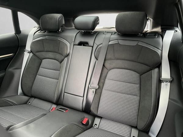 Porsche Taycan Sport Turismo Sport Chrono,BOSE,Pano.,Privacy,Head-Up