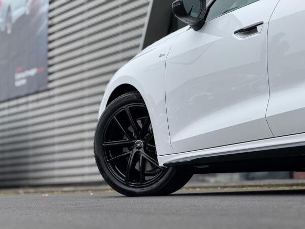 Audi A5 Avant TFSI quattro SLINE*BUSINESS*AKUSTIK*CARPLAY